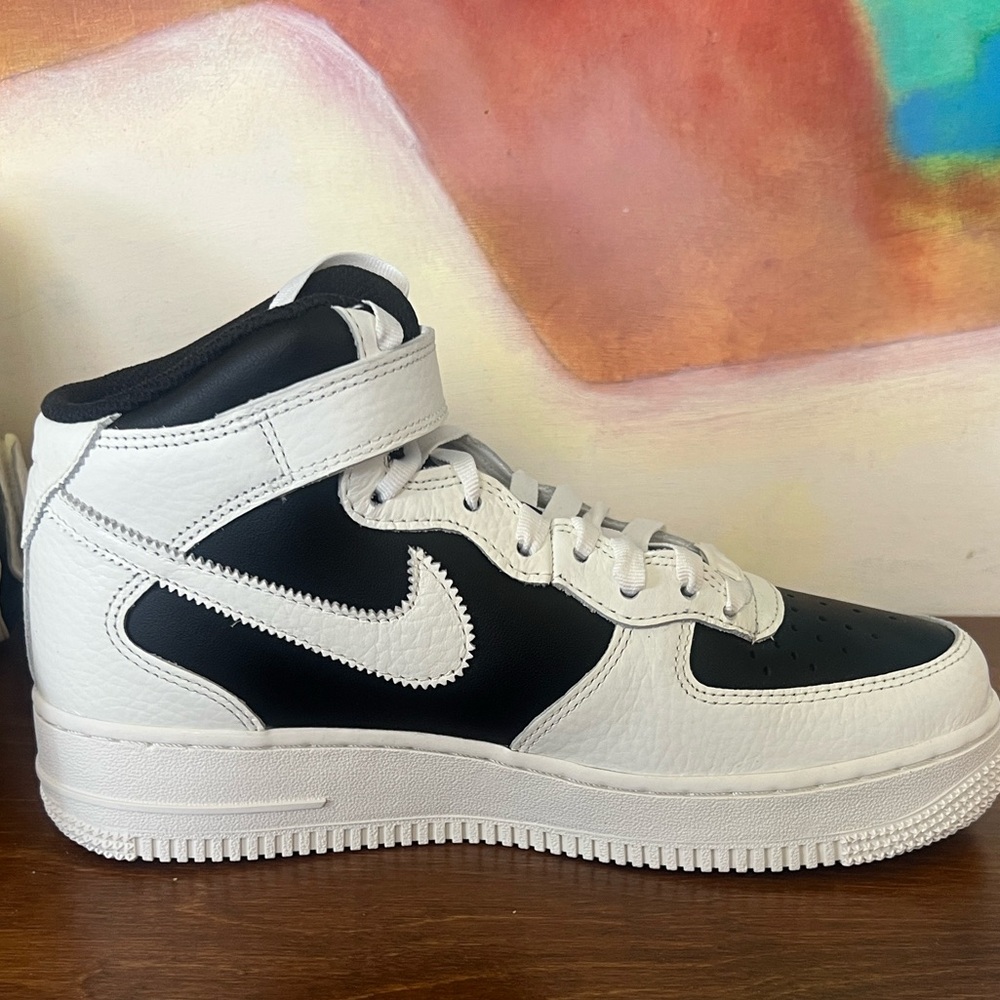 NWOT Nike Women Air Force 1 - Picture 4 of 6